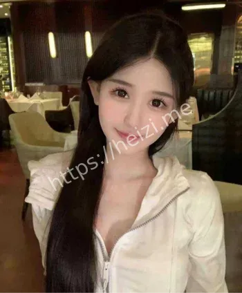 汕头大学清纯学妹校外赚外快事件